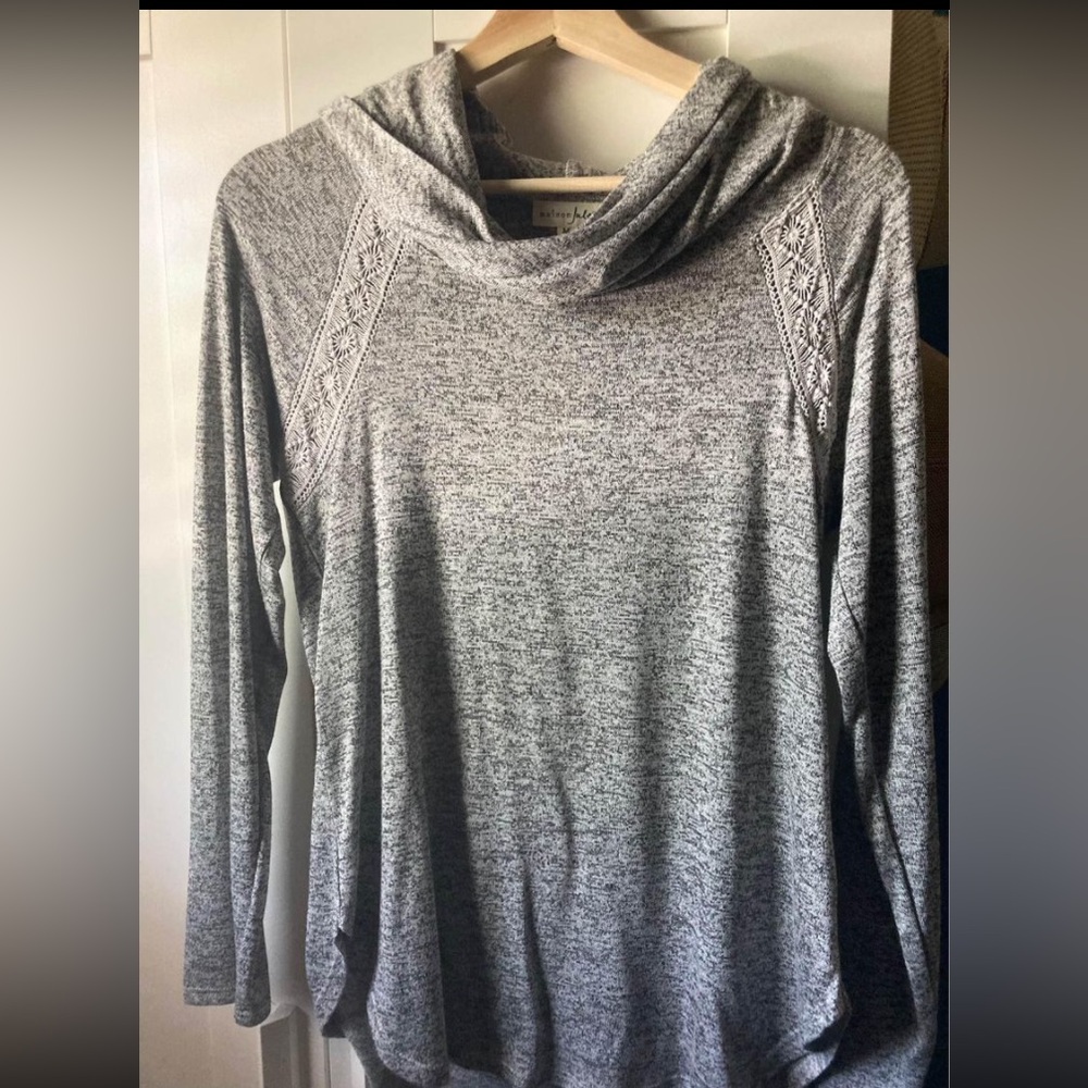 NWT Maison Jules top lace Macy’s